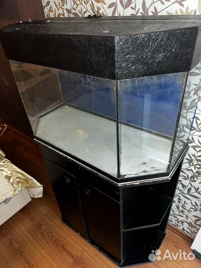 Аквариум с тумбой