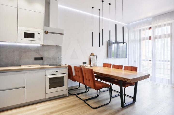 3-к. квартира, 100 м², 4/5 эт.