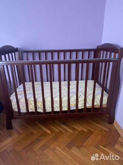 Детская кровать с матрасом