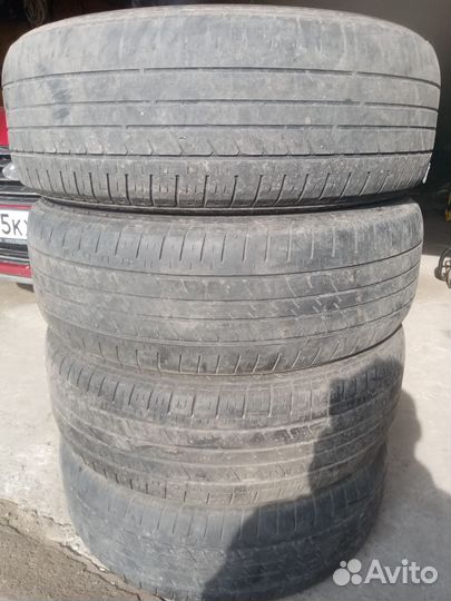 Kumho Solus KL21 235/65 R17 104