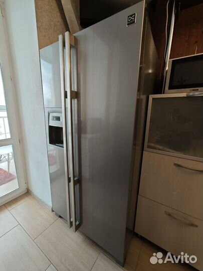 Холодильник side-by-side Daewoo