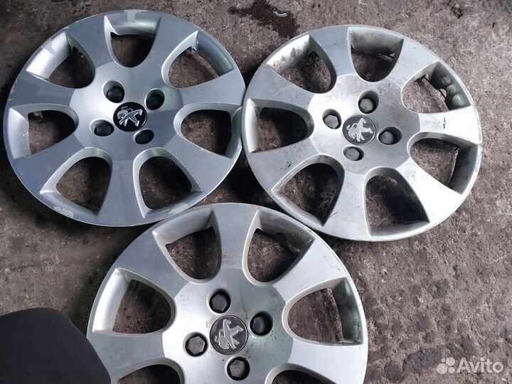 Колпак на пежо 308