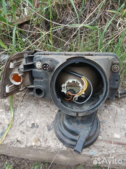 Фары audi 80 б4