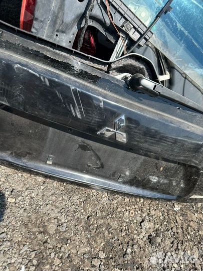 Крышка багажника Mitsubishi Outlander XL