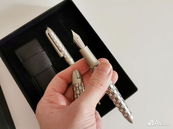 Новый подарочный набор посеребренных ручек