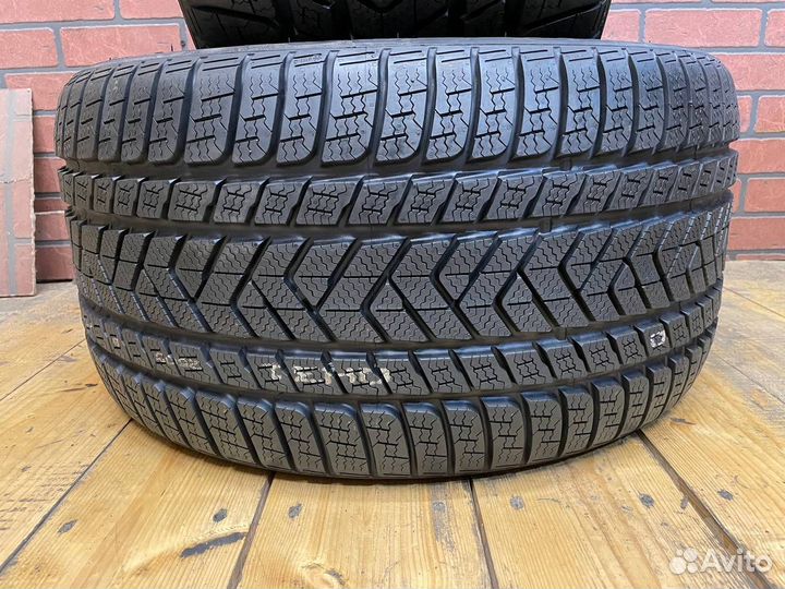 Pirelli Winter Sottozero 3 305/30 R20 103W