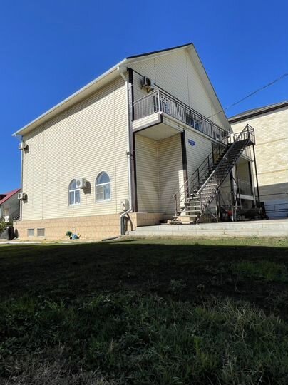 Дом 410 м² на участке 10 сот.