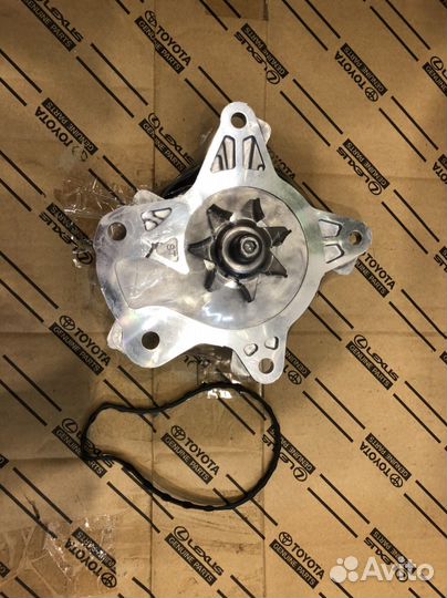 Помпа ориг. Corolla 13-18г 16100-39465