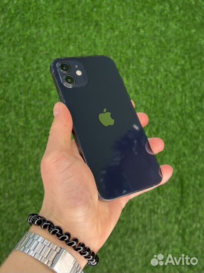 iPhone 12, 64 ГБ