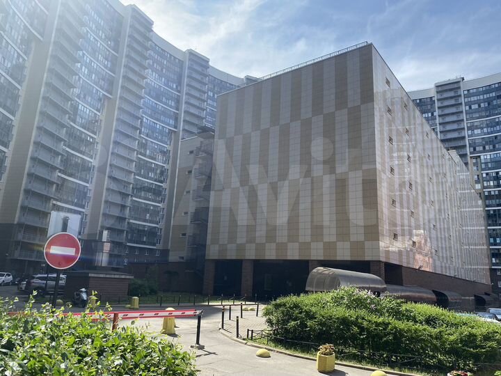 Машиноместо, 14 м²