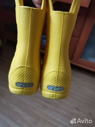 Сапоги Crocs + жилет