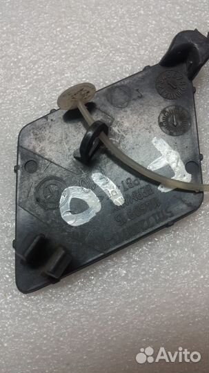 BMW F10 2009-13 заглушка буксиров в перед бамп сер