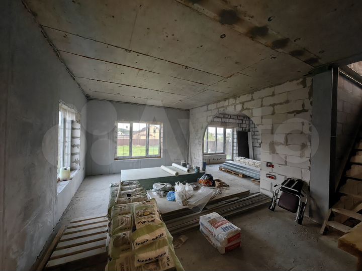 Дом 310,4 м² на участке 12,5 сот.