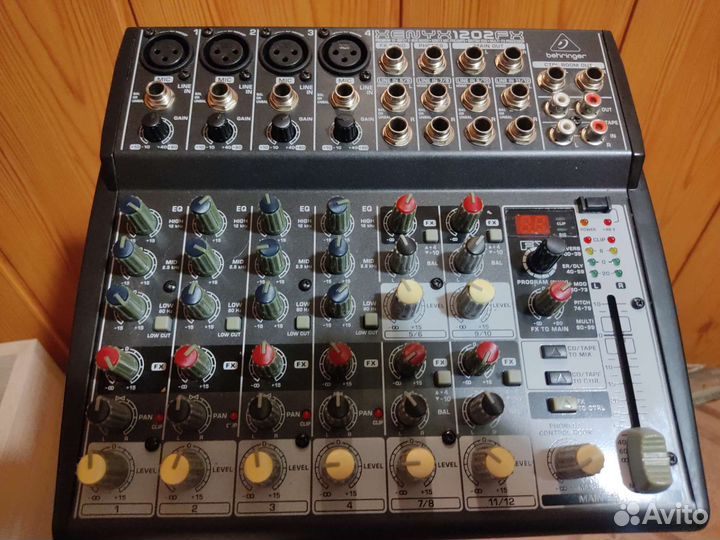 Активная колонка с микшером