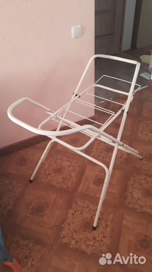 Подставка под ванночку