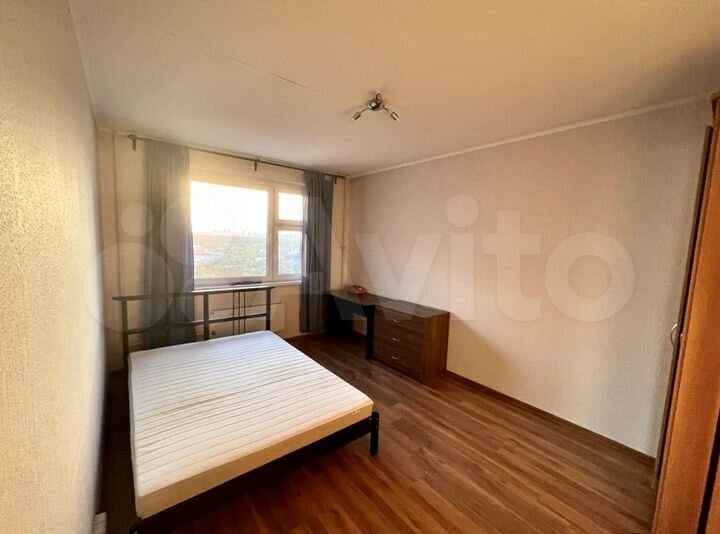 Комната 16 м² в 3-к., 19/20 эт.