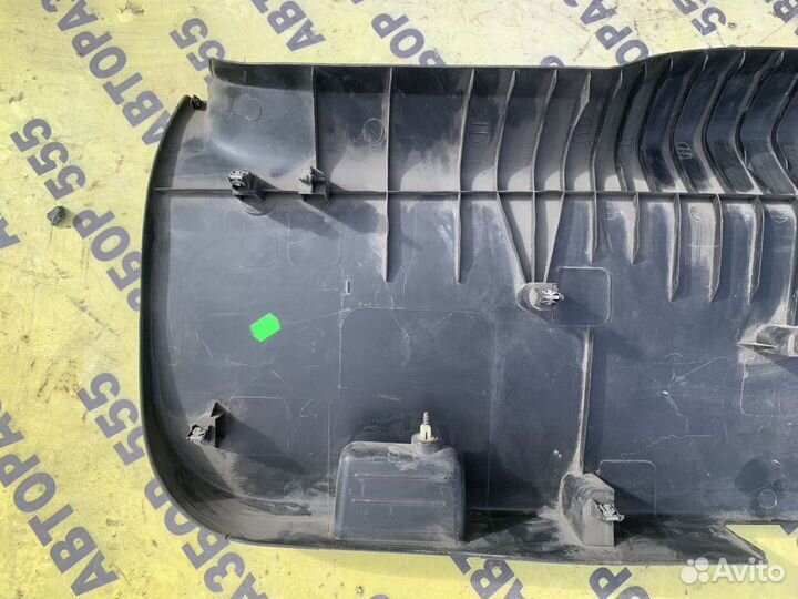 Обшивка двери багажника Ford Focus 2