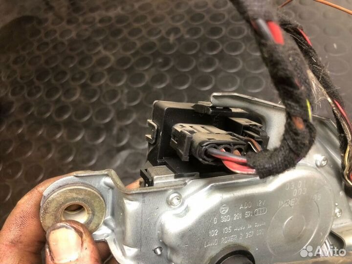 Моторчик стеклоочистителя Range Rover 3