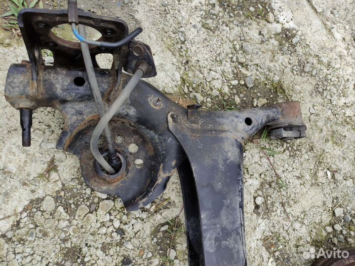 Ступицы, пружины, балка