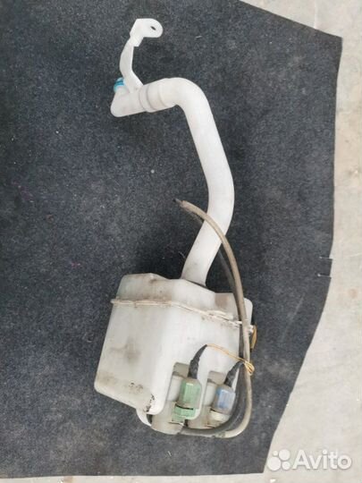 Бачок омывателя Suzuki Swift ZC11S