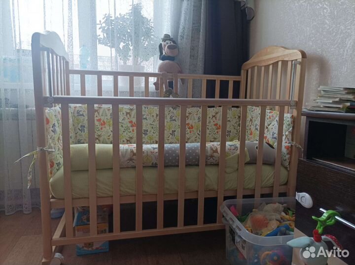 Детская кроватка