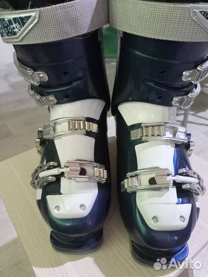 Женские горнолыжные ботинки