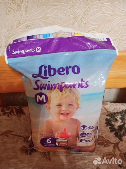Трусики подгузники для плавания новые и купальник