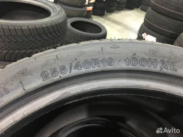 Arivo Winmaster ProX ARW3 255/40 R19 100H