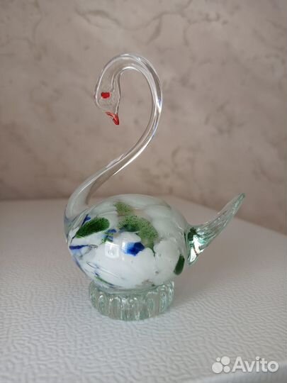 Статуэтка лебедь