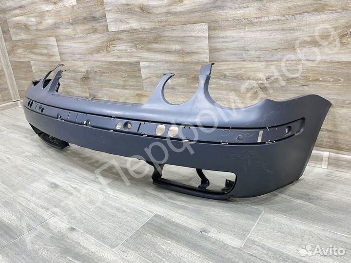 Бампер передний Volkswagen Polo 4 (2001-2005)