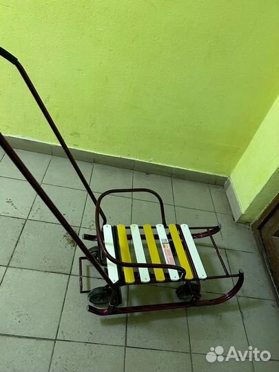 Детские санки на колесах