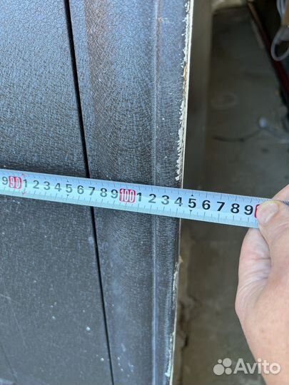 Дверь входная металлическая