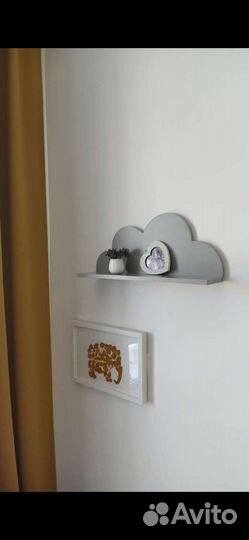 Полка навесная в детскую