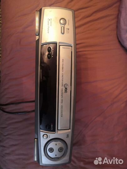 Видеомагнитофон