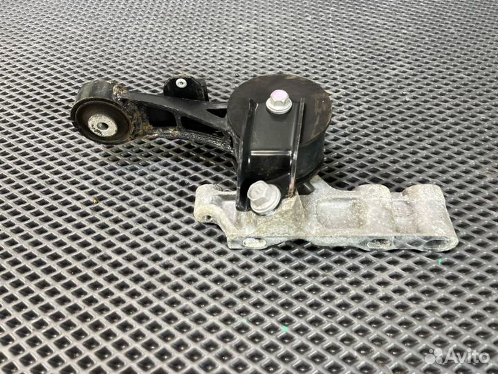 Подушка двигателя Lexus RX350