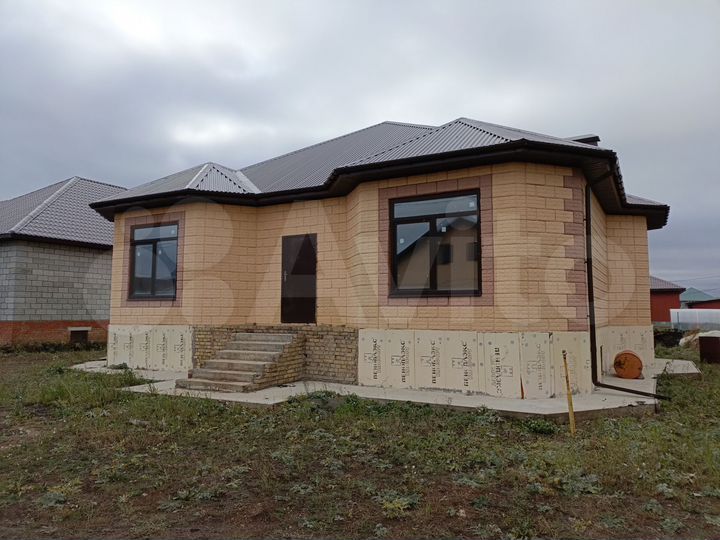 Дом 168 м² на участке 8 сот.