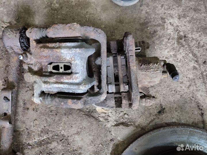 Суппорт тормоза задний Honda CR-V 2 2.0 2001-2006