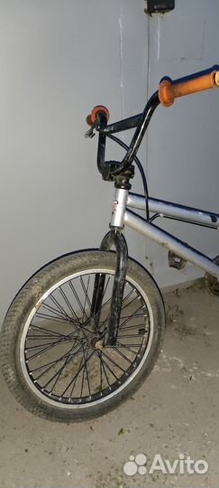 Велосипед BMX. колеса 20
