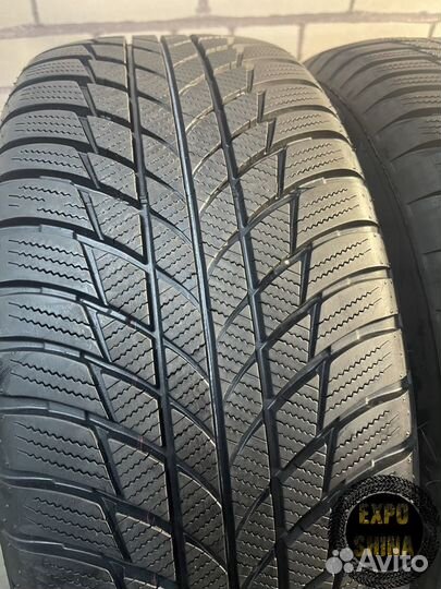 Bridgestone Blizzak LM-001 225/50 R17
