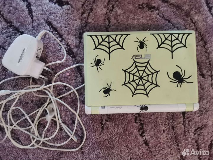 Нетбук asus