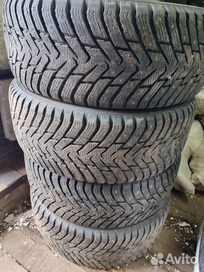 Nokian Tyres Hakkapeliitta 8 285/60 R18 116T