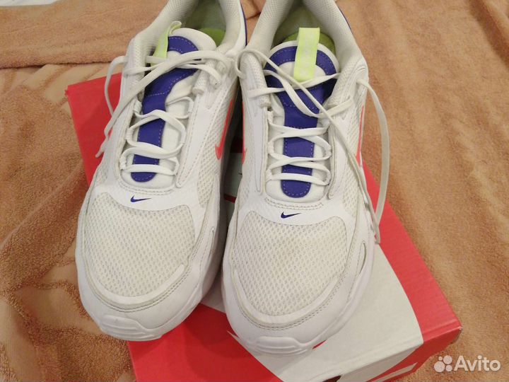 Кроссовки Найк р. 43