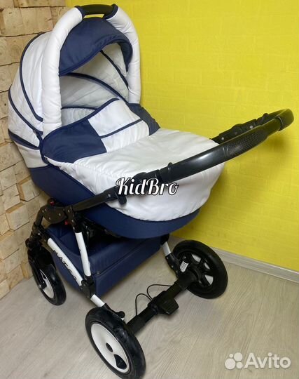 Коляска 2 в 1 в идеальном состоянии