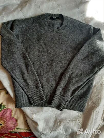 Свитер женский Uniqlo шерстяной серый