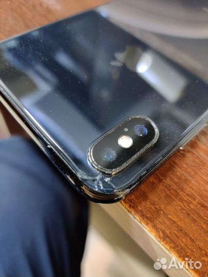 iPhone X, 64 ГБ