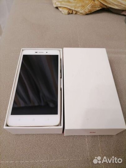 Телефон Xiaomi Redmi 4a