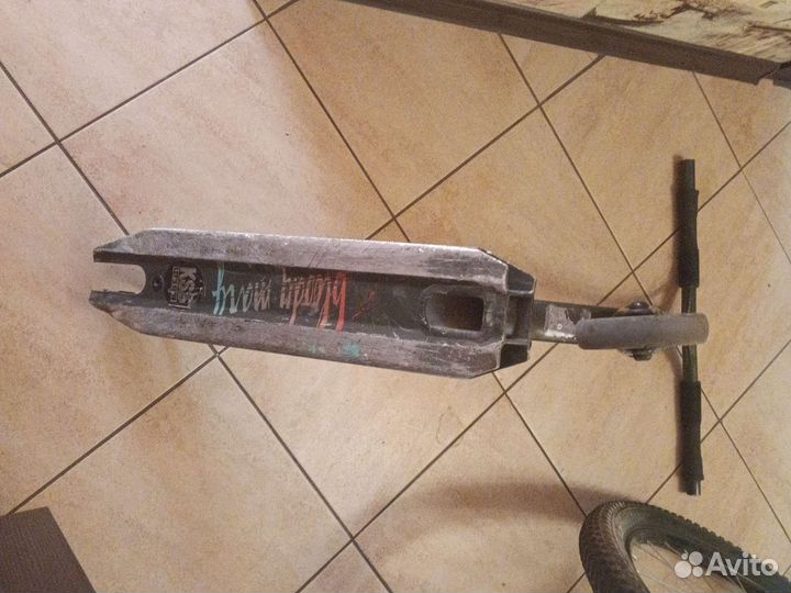 Трюковой самокат Versatyl Bloody mary