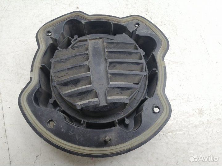 Кронштейн задний правый Peugeot 308 2006-2014