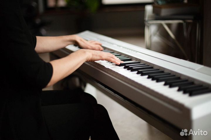 Цифровое пианино (Новое) + Аксессуары