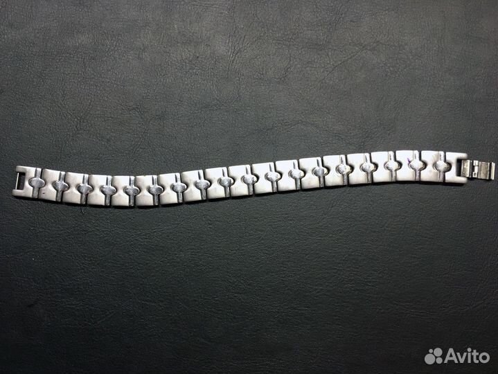 Магнитный браслет на руку от давления